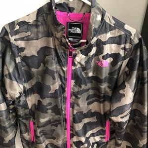 North face camo windbreaker size L